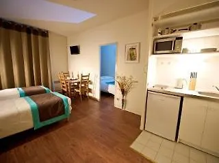 Staycity Gare De L'est Lägenhetshotell 3*