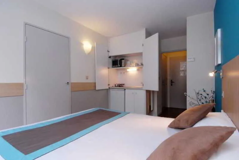 Aparthotel Staycity Gare De L'est 3*
